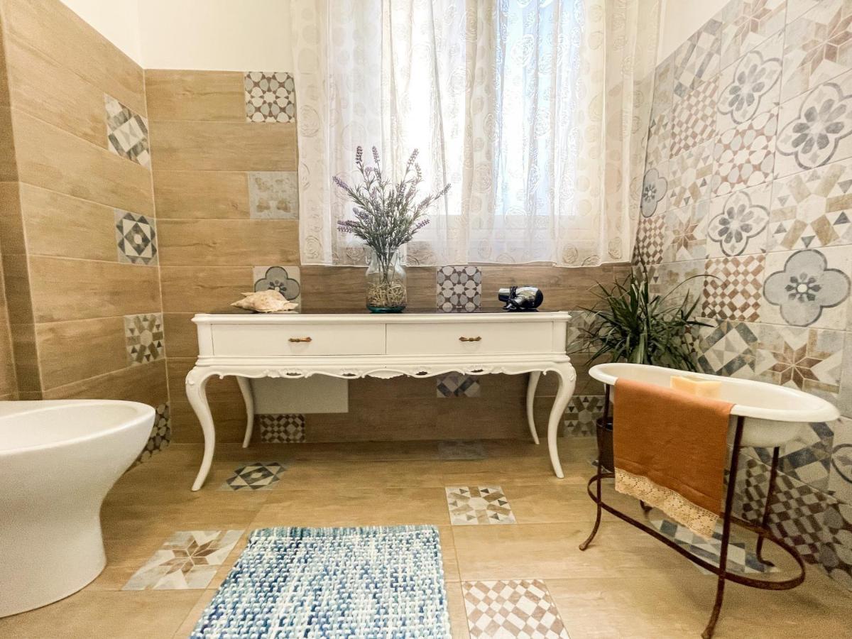 Al Politeama Rooms B&B Palermo Eksteriør bilde