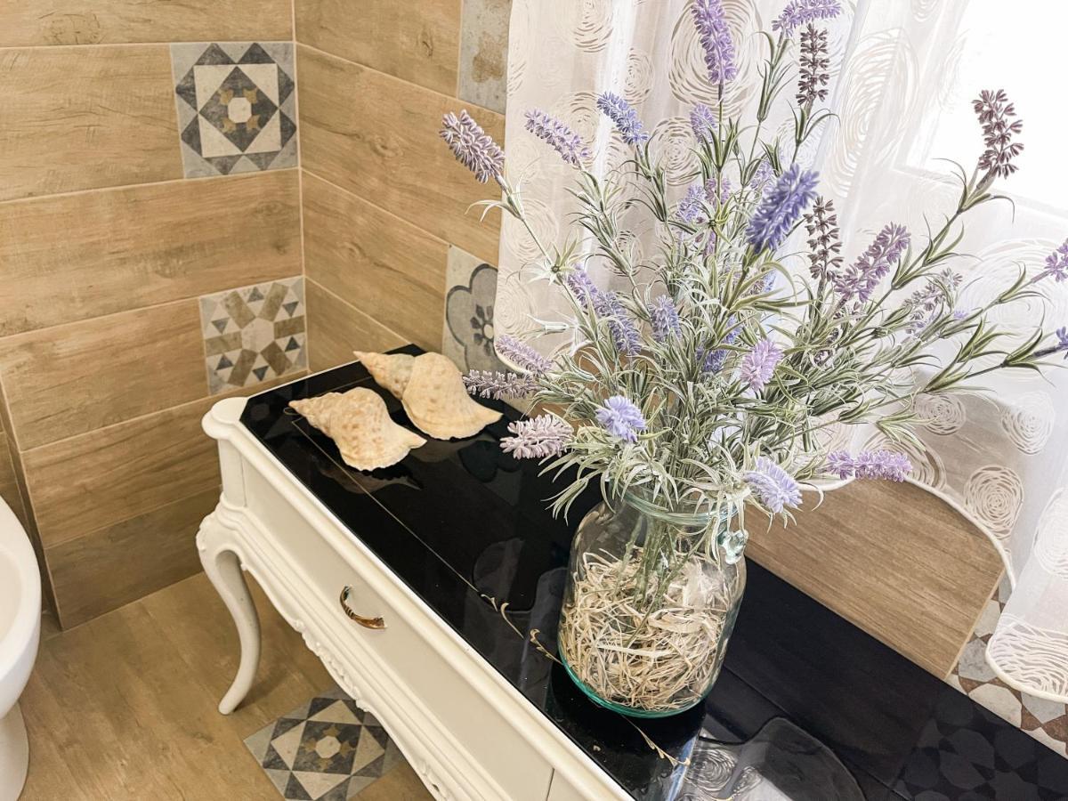 Al Politeama Rooms B&B Palermo Eksteriør bilde