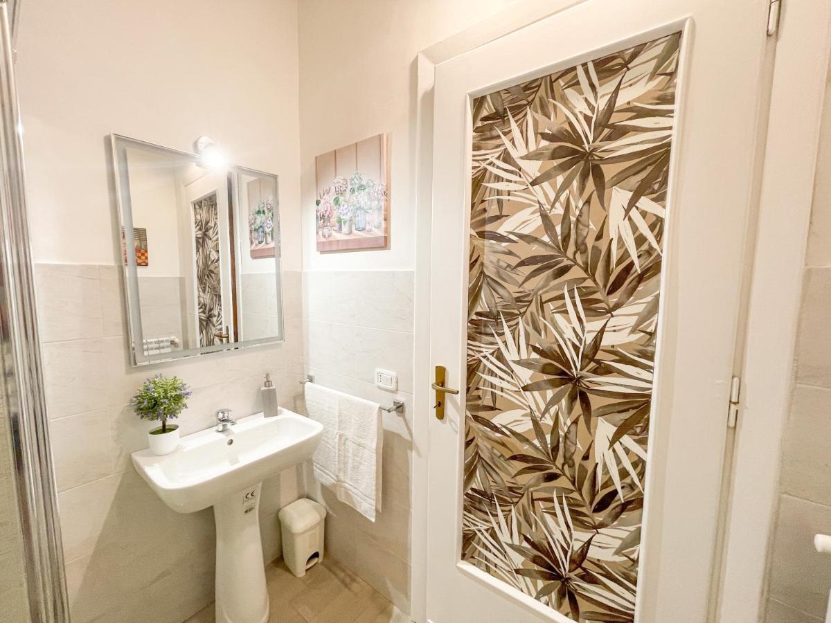 Al Politeama Rooms B&B Palermo Eksteriør bilde