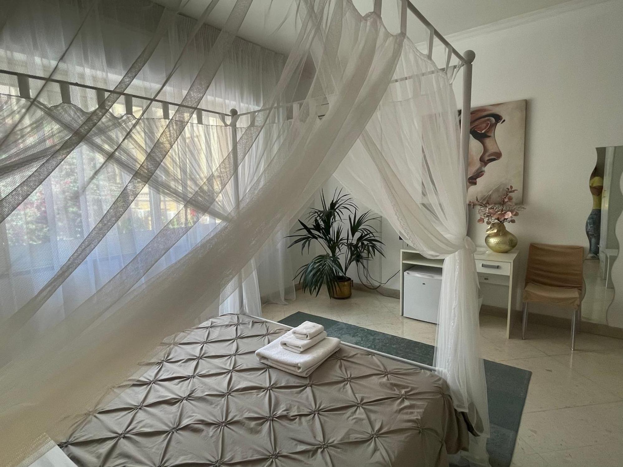 Al Politeama Rooms B&B Palermo Eksteriør bilde